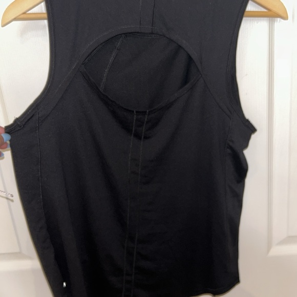 Yogalicious active tank - Picture 2 of 4